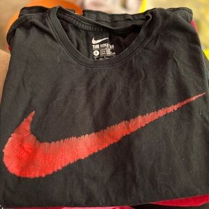 Nike tshirt lot large